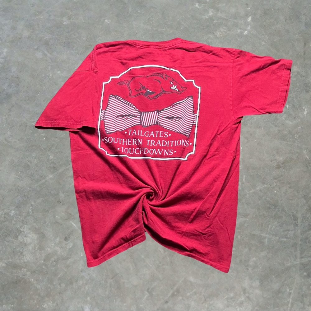 ☀️ Arkansas Razorbacks College Football Graphic Tee Mens Size Large Red